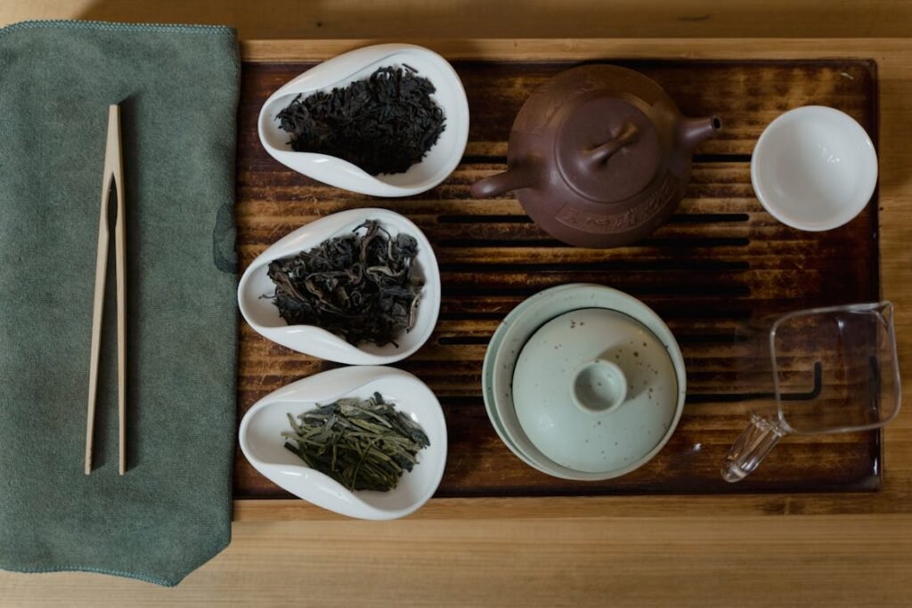 Western vs Gongfu Brewing: Which One Brings the Leaves to Life?